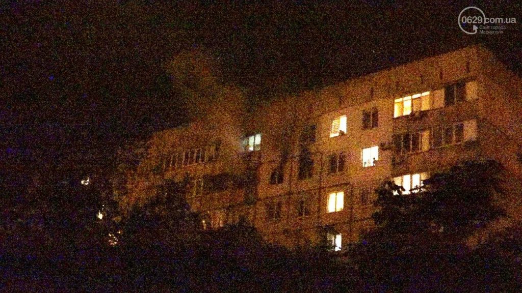 В Мариуполе загорелась квартира: люди выбегали в белье (ФОТО)