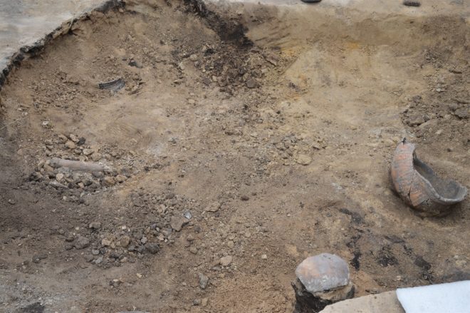 На Луганщине археологи нашли 7 древних захоронений с артефактами (ФОТО)