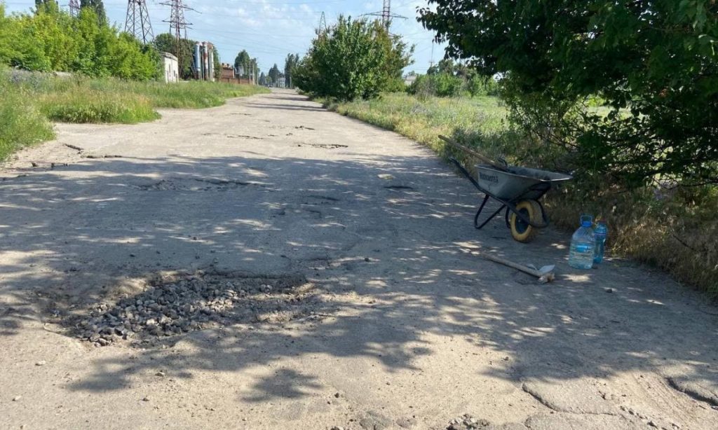 На Полтавщине у энтузиаста украли цемент для ремонта общей дороги (ФОТО)