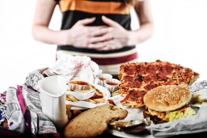 Медик назвал продукты, которые помогут избежать переедания и набора лишнего веса
