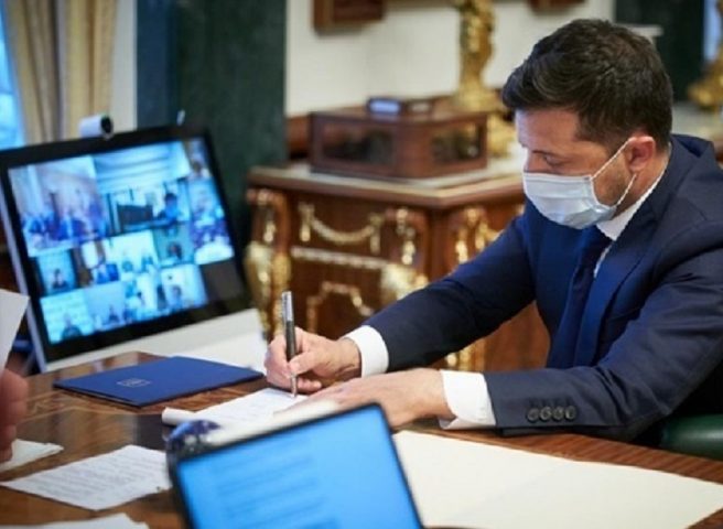 Зеленский инициировал кадровые перестановки в ОПУ