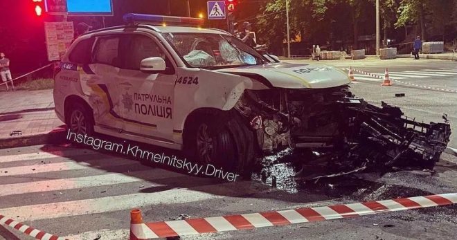 ДТП в Хмельницком: столкнулись авто полиции и BMW (ФОТО) 