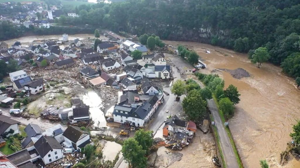 Потоп в Германии приравняли к военной катастрофе