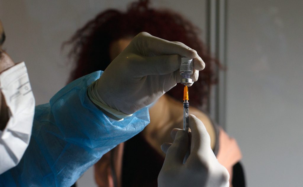 В Украине уже сделали 5 миллионов прививок против COVID-19