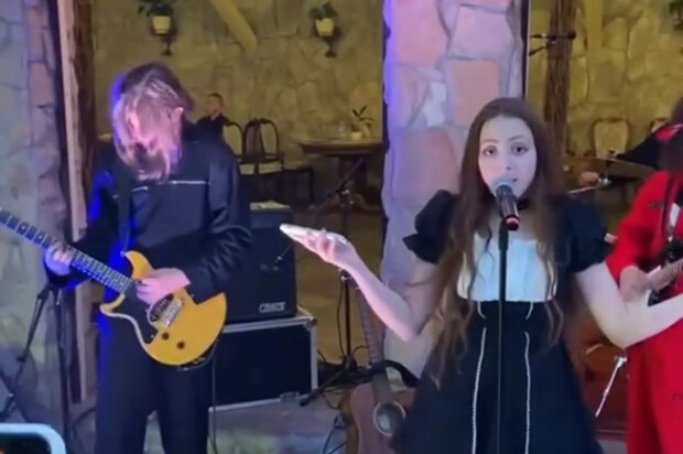Матерные песни дочери Оли Поляковой шокировали подписчиков (ФОТО, ВИДЕО)