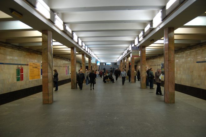 Станция метро «Контрактовая площадь» не работает: заменяют турникеты