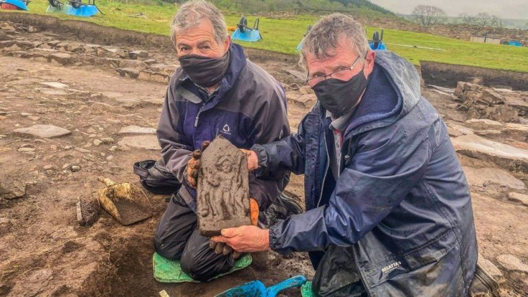 На севере Англии археологи обнаружили обнаженного римского бога (ФОТО)