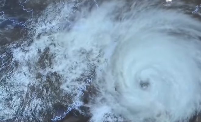 По побережью Китая ударил мощный тайфун «Ин-Фа» (ФОТО, ВИДЕО)