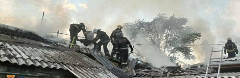 В Одессе горел дом: пожар начался из-за короткого замыкания (ФОТО)