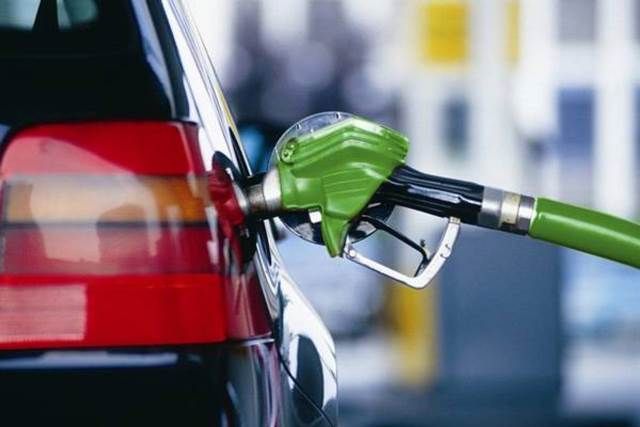 На украинских АЗС выросла цена на бензин и дизтопливо