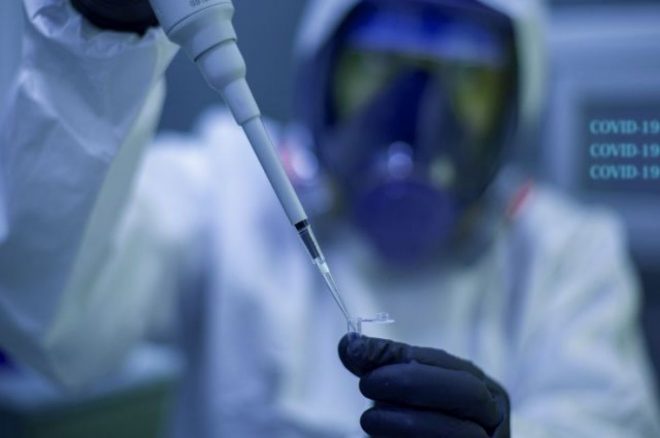 «Дельта»-штамм может распространяться через вакцинированных &#8212; ученые