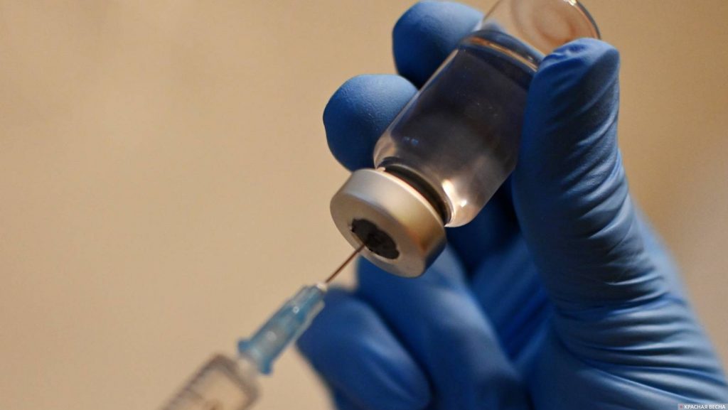 В Украине хотят запустить вакцинацию в аптеках