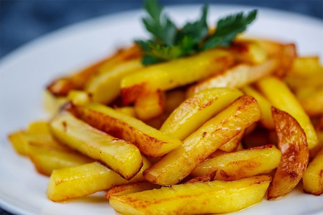 Ученые назвали порцию картофеля-фри, безопасную для здоровья