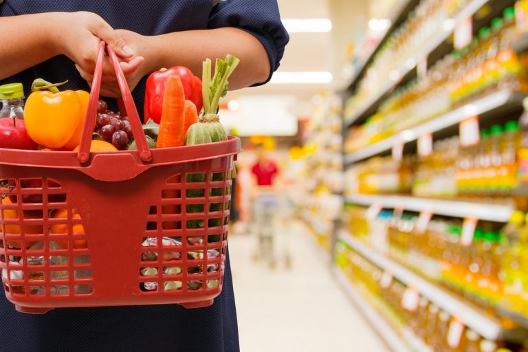 В НБУ составили на 2023 год прогноз по ценам на продукты и непродовольственные товары