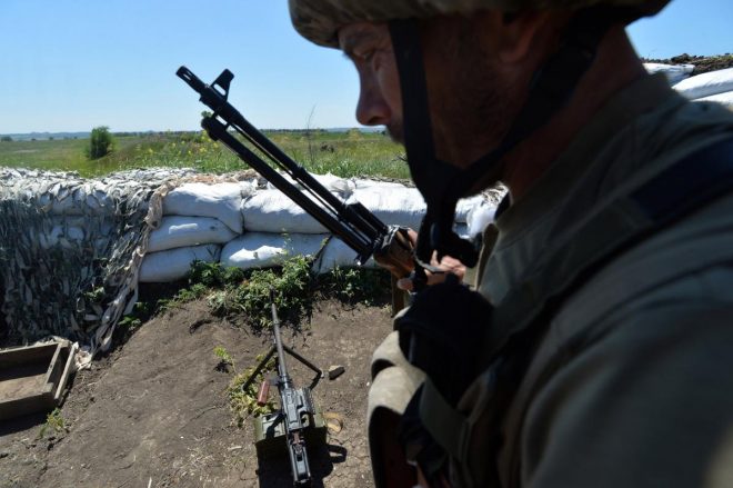 На Донбассе с начала суток соблюдается режим «тишины»