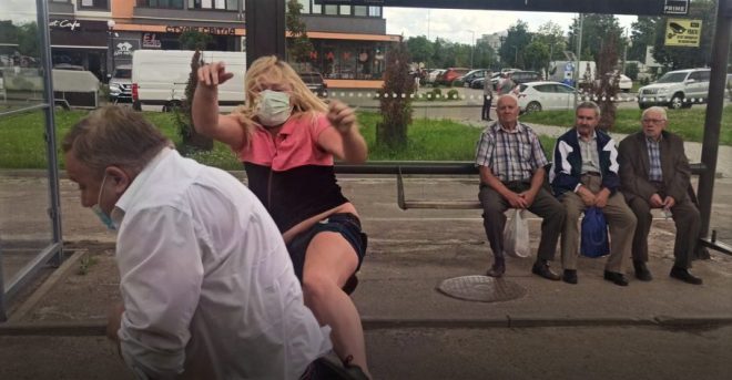 Во Львове девушка избила водителя автобуса (ФОТО, ВИДЕО)