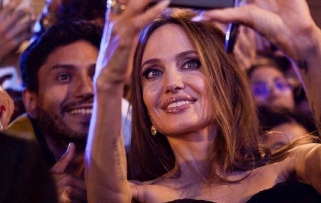 Анджелина Джоли подогрела слухи о романе с известным рэпером