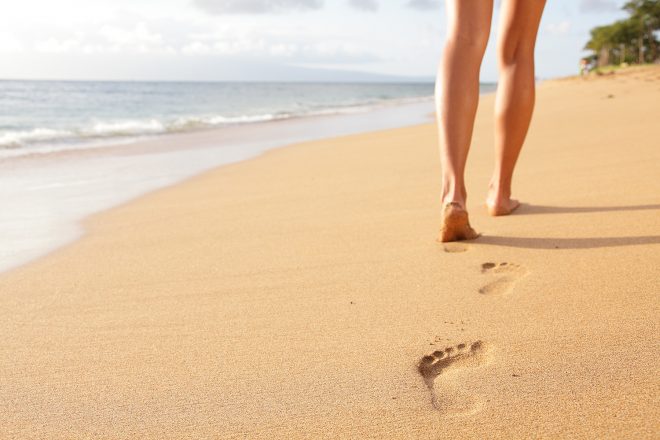 Косметолог рассказал о «пляжных» правилах для женщин