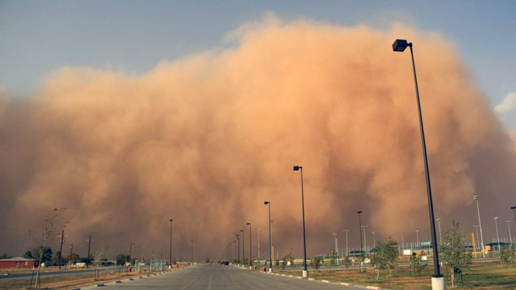 Пылевая буря в Сахаре повлияет на погоду в Европе &#8212; синоптики (ФОТО)