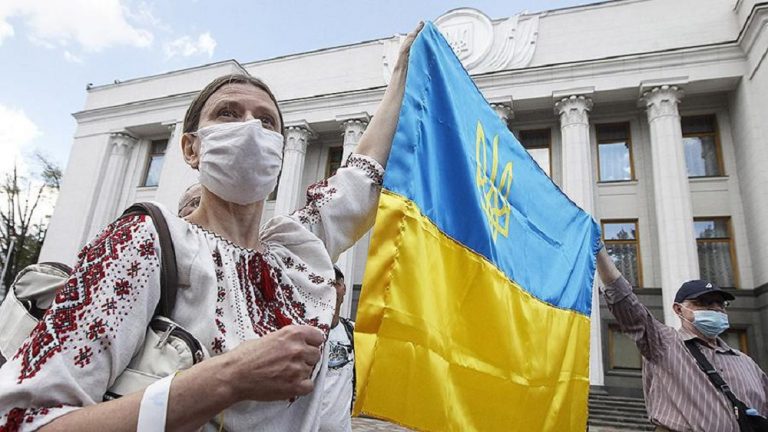 Вступил в силу закон о коренных народах Украины