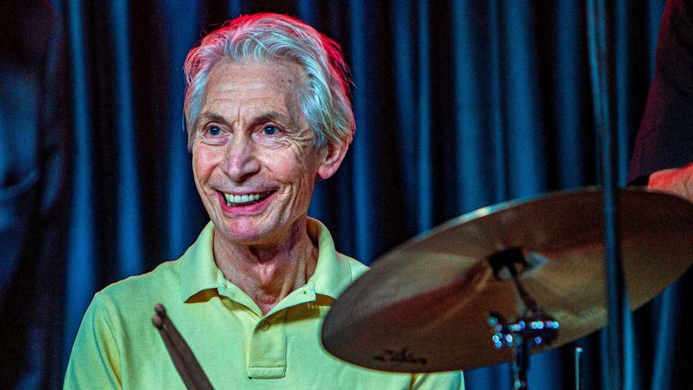 В возрасте 80 лет умер барабанщик The Rolling Stones (ВИДЕО)