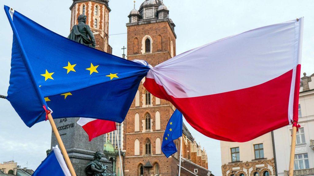 Польша попала в скандал из-за «антисемитского» закона 