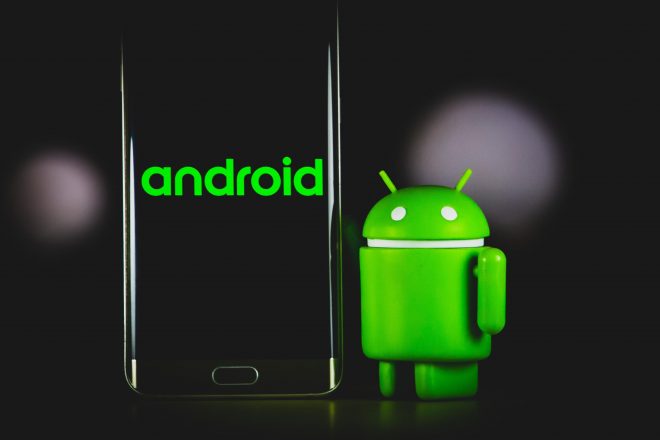 Десятки тысяч украинцев со старой версией Android могут остаться без связи
