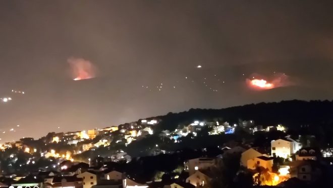 В Хорватии свирепствуют масштабные пожары (ВИДЕО)