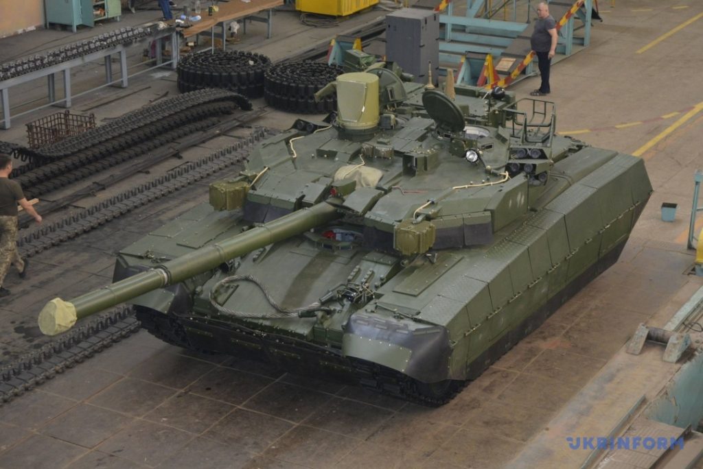 На параде в Киеве примет участие новый танк «Оплот» (ФОТО)