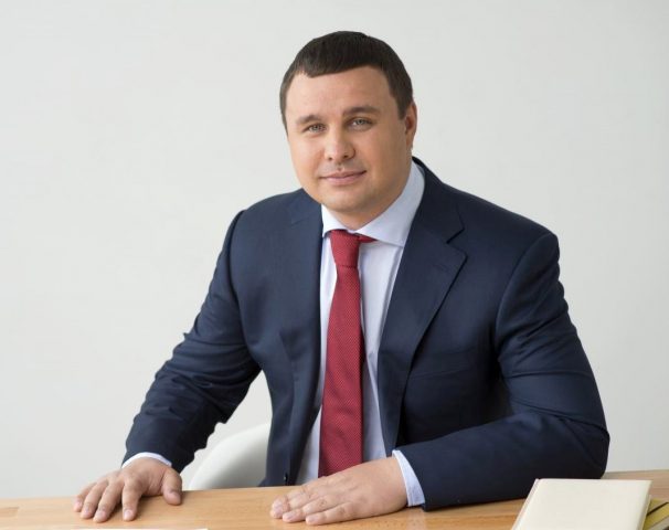 Максим Микитась требует ускорить расследование преступлений по рейдерству и хищения имущества инвесторов Укрбуда