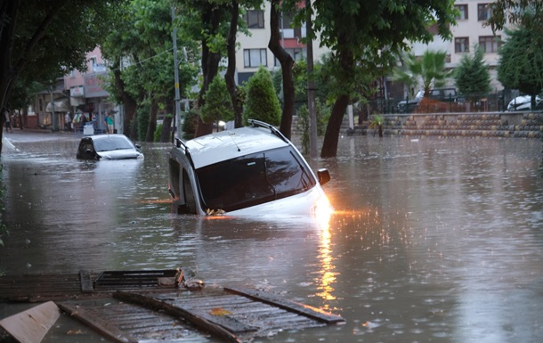 Наводнения в Турции: погибли 58 человек 