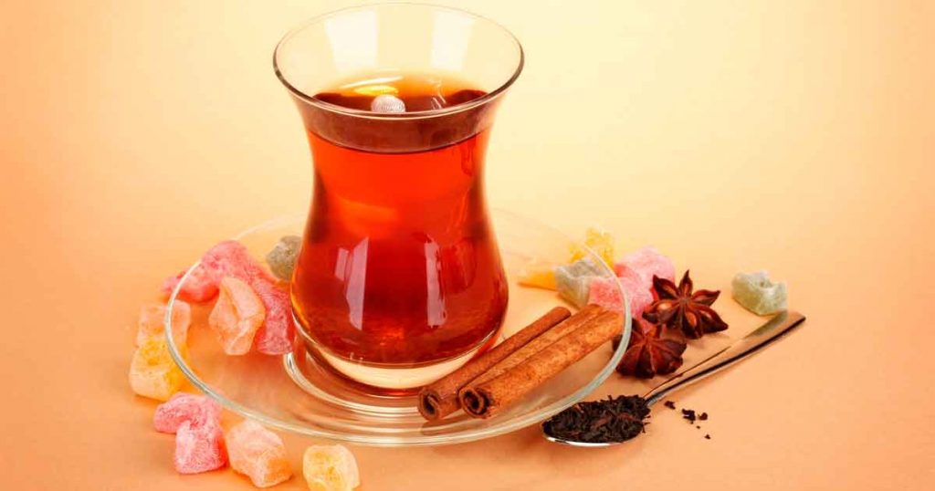 Сладкий чай повышает риск возникновения опасной болезни – диетологи