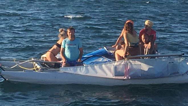 На Одесчине 9 туристов унесло в море на сломанном катамаране