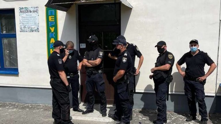 «Слуги народа» с полицией поддерживают муниципальные перевороты: теперь Бурынь в Сумской области (ФОТО)