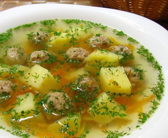 На Киевщине мужчине на обед попался суп со жвачкой (ВИДЕО)