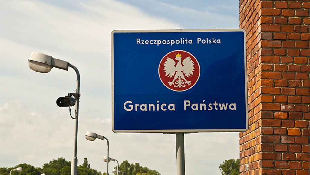 Польские пограничники нашли на границе с Беларусью тела трех людей