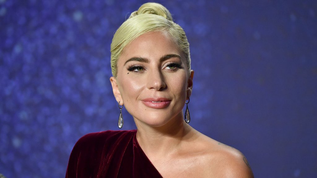Поразительное сходство: Леди Гага показала  свою мать (ФОТО)