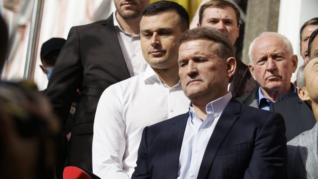 Кузьмин о незаконном продлении Медведчуку домашнего ареста: Его судят для устрашения инакомыслящих, тех, кто против бессмысленной кровавой войны на Донбассе