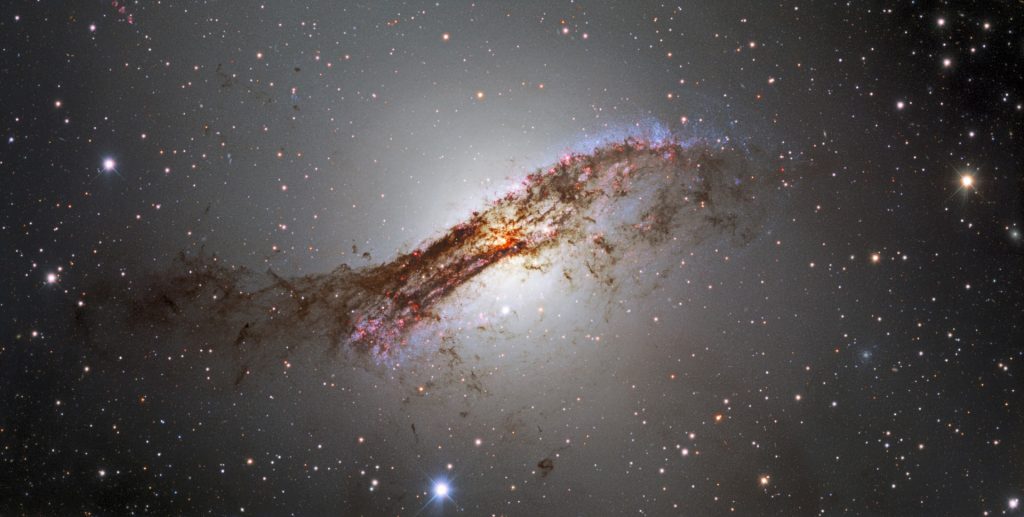 Американские астрономы показали удивительное фото созвездия Центавр