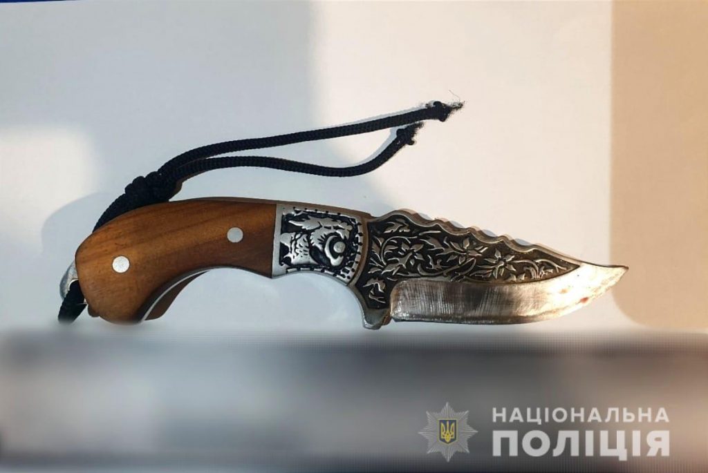 Под Киевом ревнивец ударил ножом собутыльника (ФОТО)