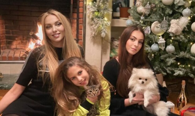 Полякова показала модные луки своих дочерей (ФОТО)