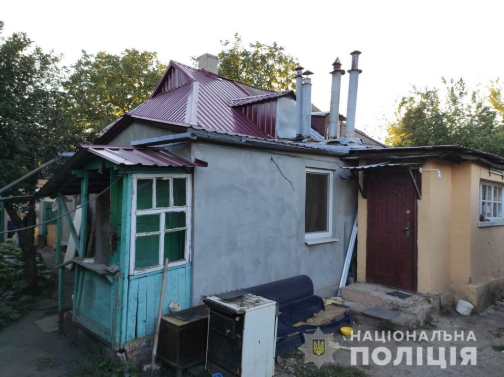 В Харькове мужчина во время застолья убил брата-близнеца (ФОТО)