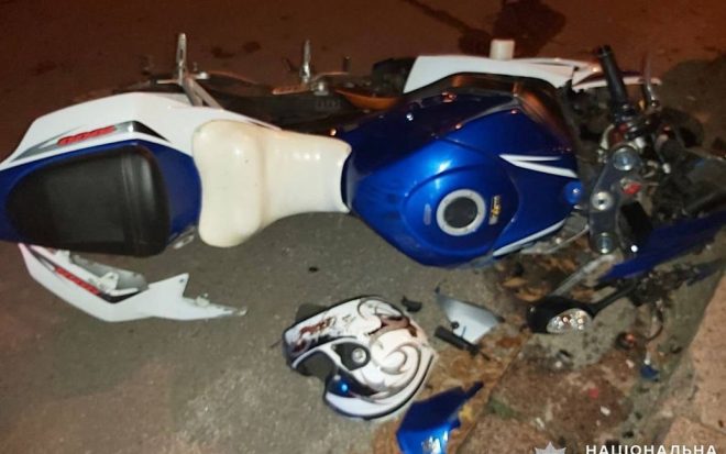 Смертельное ДТП: мотоциклист столкнулся с бордюром и погиб (ФОТО)