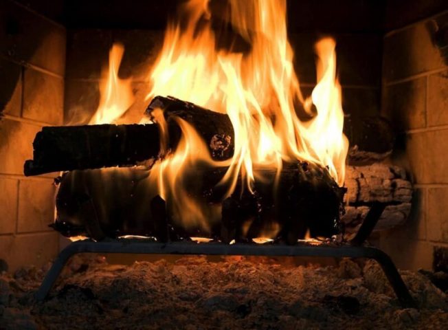 На Херсонщине женщина попыталась разжечь печь бензином