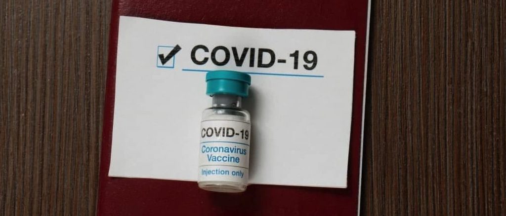 COVID-сертификаты это подготовка к принудительной вакцинации – аналитик