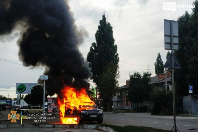 В Павлограде на ходу загорелся Lexus (ФОТО)