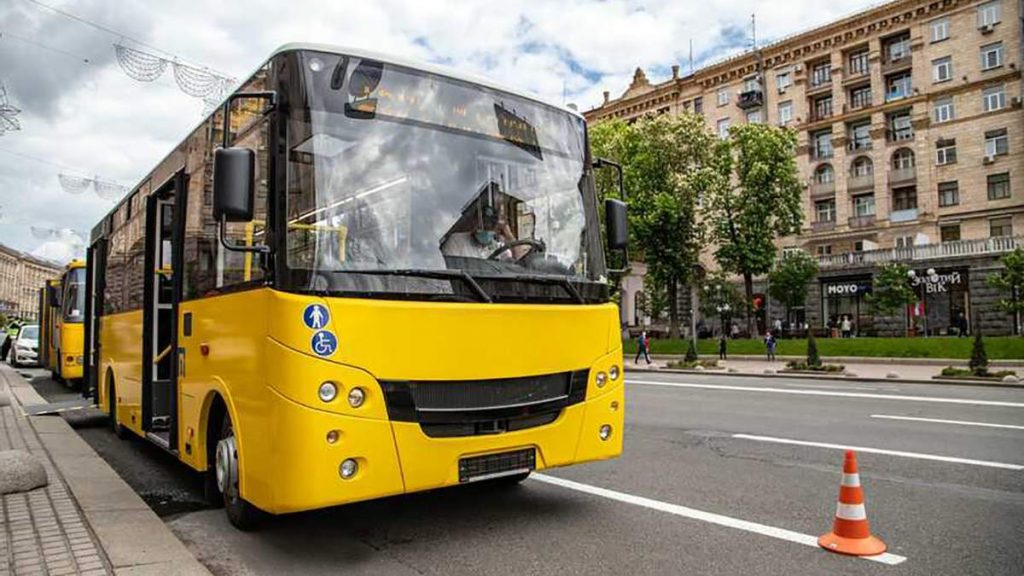 Киевлян предупредили об изменениях в работе транспорта