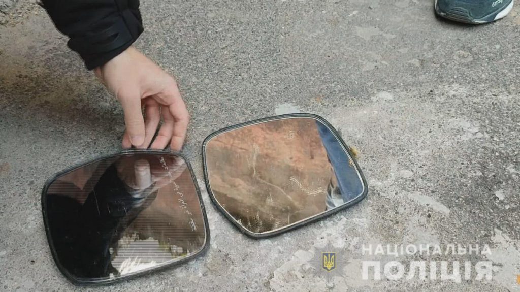 В Одессе преступный дуэт занимался кражей комплектующих элитных авто (ВИДЕО)
