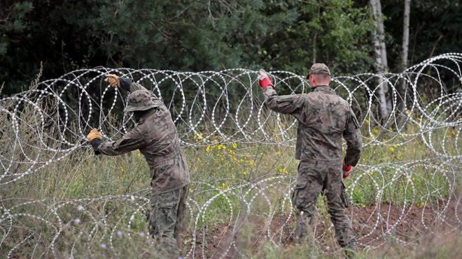 В Польше построят стену на границе с Беларусью