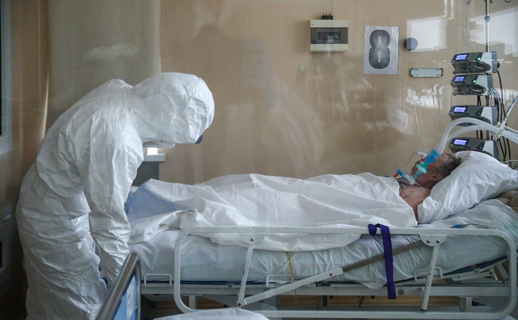 В Украине за неделю от коронавируса умерли 2 307 человек